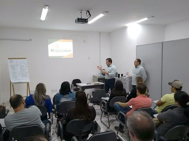 Sulcredi participa da abertura de curso do Sebrae
