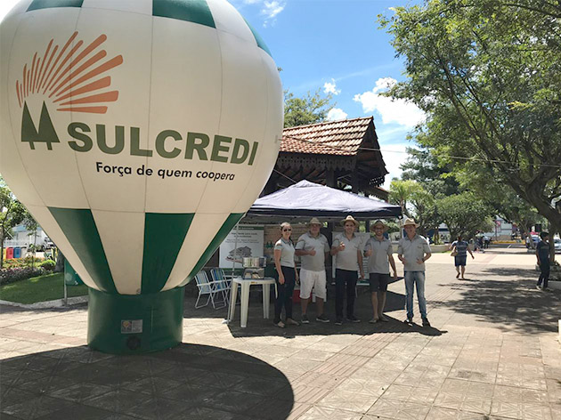 Sulcredi marca presença no aniversário de Xaxim
