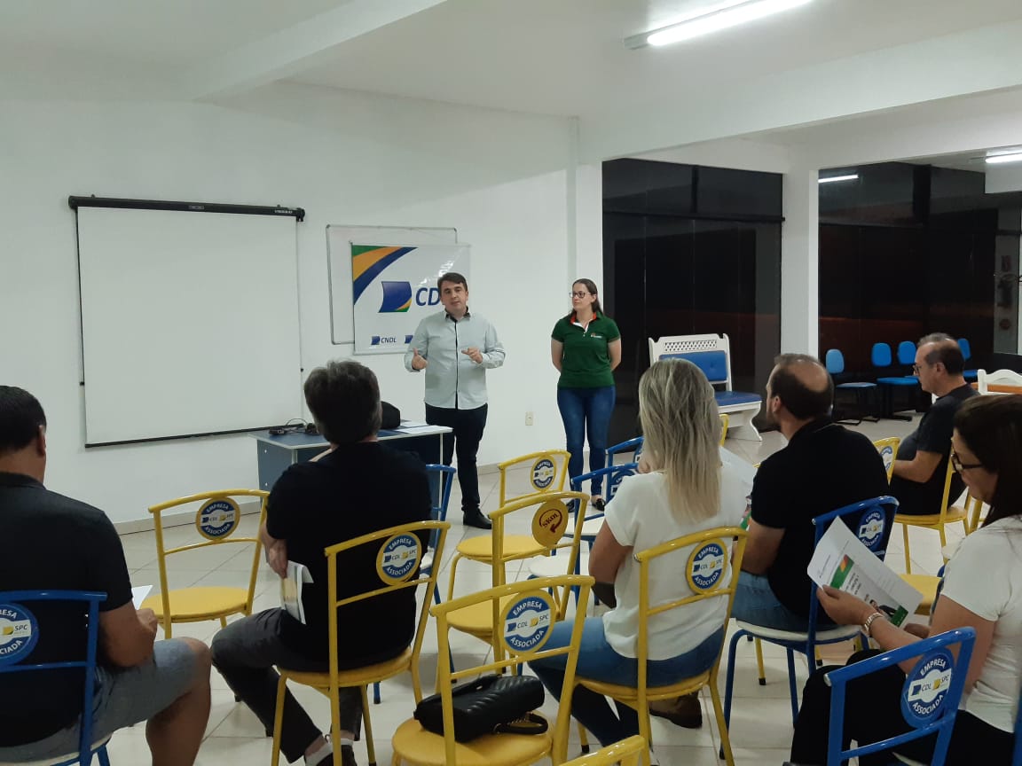 Sulcredi participa de Assembleia da CDL de Faxinal dos Guedes